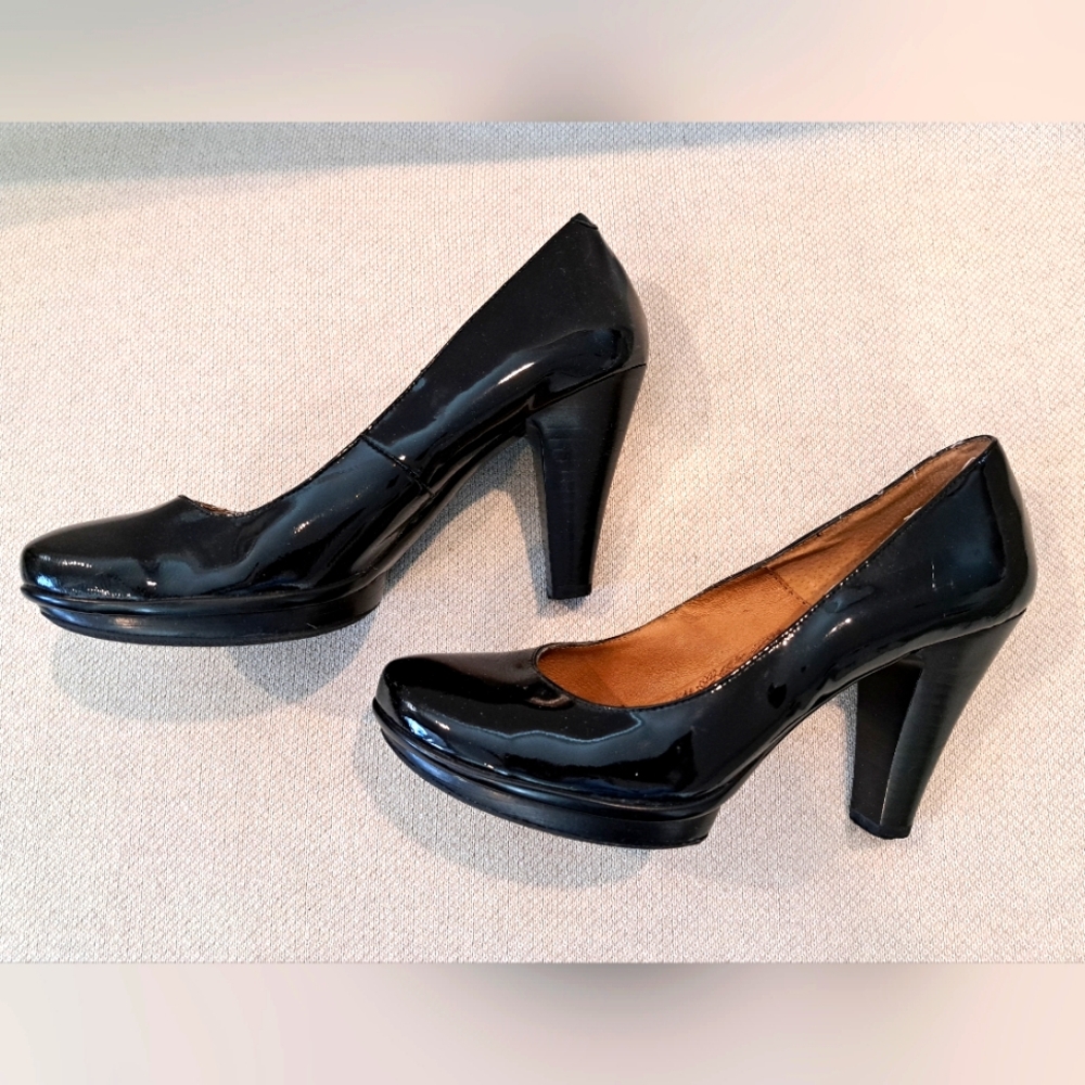 Sofft 3" platform pumps
